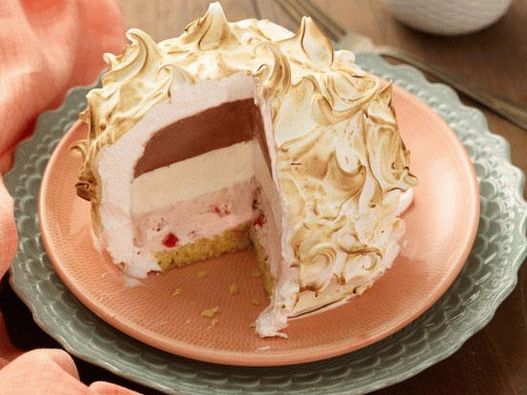 Foto bolo de sorvete com merengue
