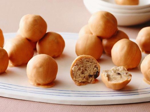 Trufas de passas de aveia com foto
