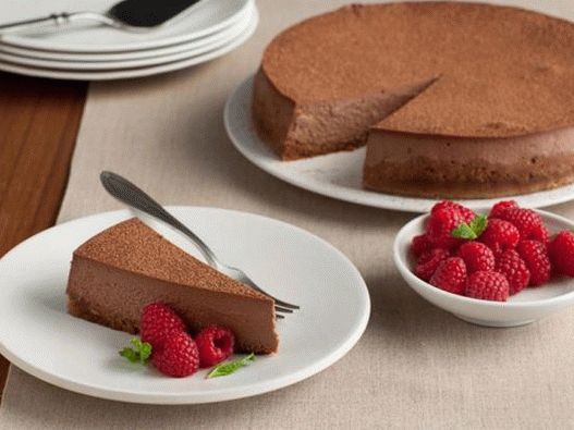Cheesecake de chocolate com trufas e fotos