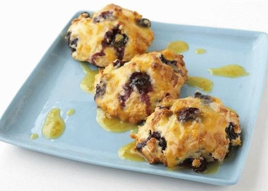Scones com mirtilos e esmalte laranja