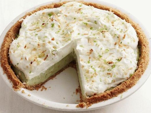 Torta de creme de coco com menta e manjericão