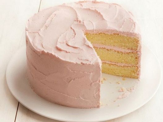 Bolo de esponja de limão e chiffon com creme de morango