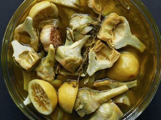 Alcachofras em conserva