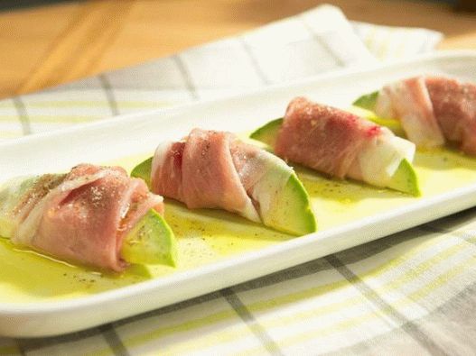 Foto, de, abacate, aperitivo, embrulhado presunto
