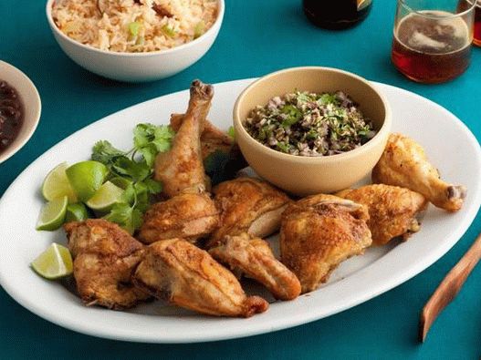 Foto frango assado com pimenta e sementes de abóbora