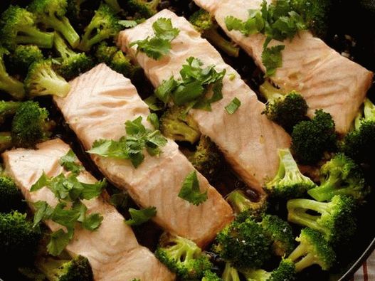 Salmão com brócolis
