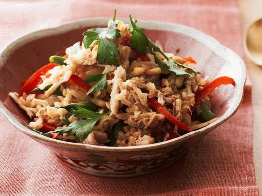 Arroz integral com frango e legumes